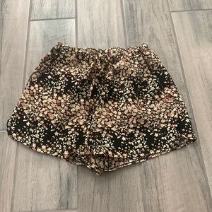 Glamorous floral print shorts